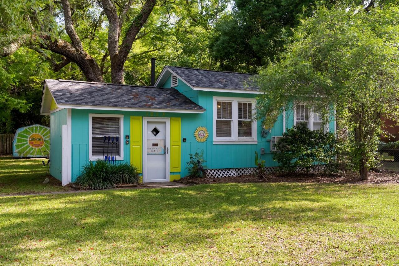 Surf Shack - Fun, Retro Cottage In A Prime Location! Enjoy Your Morning Coffee On The Shaded Deck, Home Dauphin Island Extérieur photo